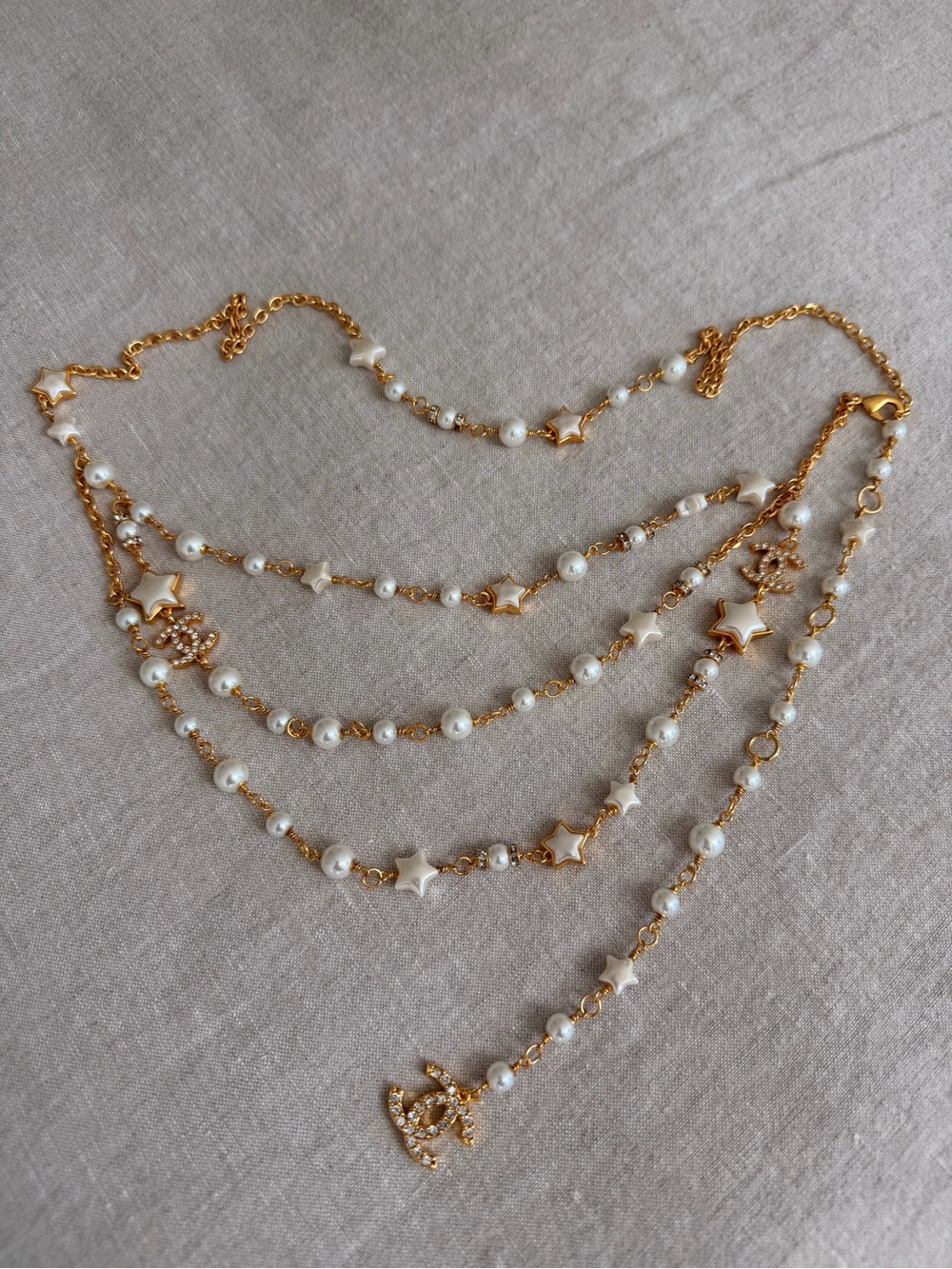 CHANEL Pearl Star CC Multi Strand Belt Gold & White - Picture 7 of 16